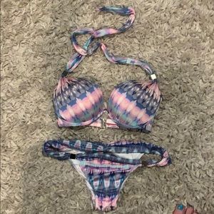 Victoria Secret bikini.. like new.. 34DD